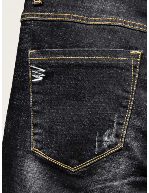 Men Letter Patched Ripped Button Fly Jeans