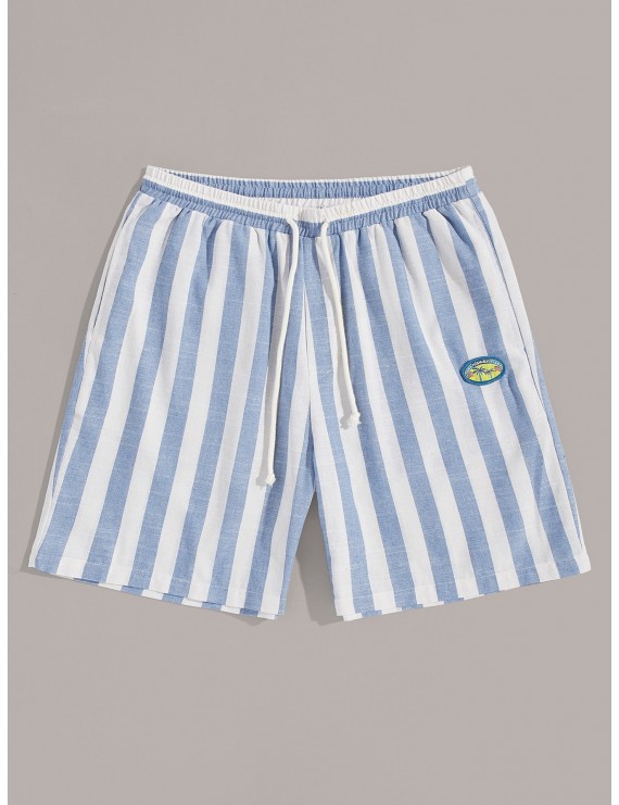 Men Patched Drawstring Waist Striped Shorts